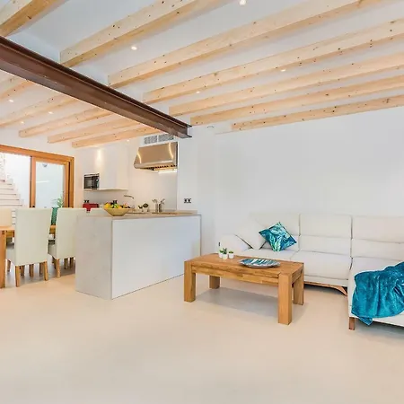Townhouse Coa By Sunvillas Mallorca Holiday home